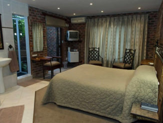 Sleepover Lodge Accommodation near Windmill Casino
